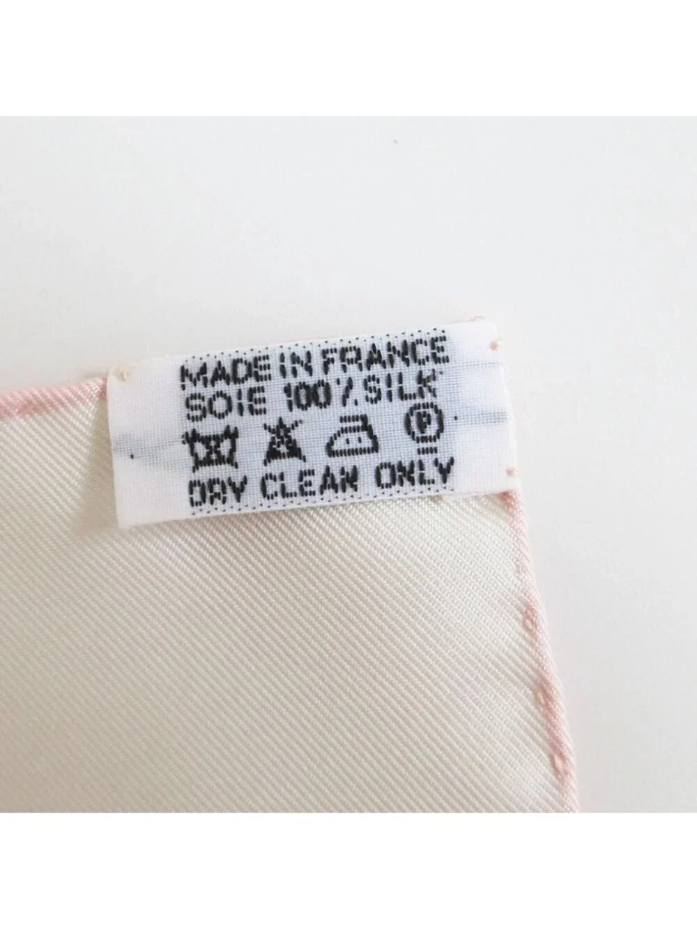 Hermes Scarf Silk Carre 90 Lapins Dans Un Champ de Wheat Field and Rabbit Pink